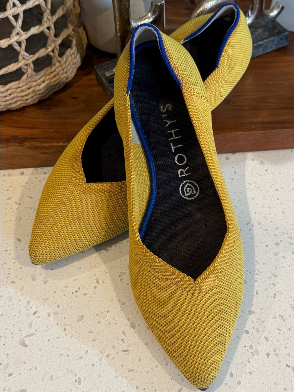 Rothy's The Point Pointed Toe Ballet Flats Marigold Yellow Women’s 9 RETIRED Sho